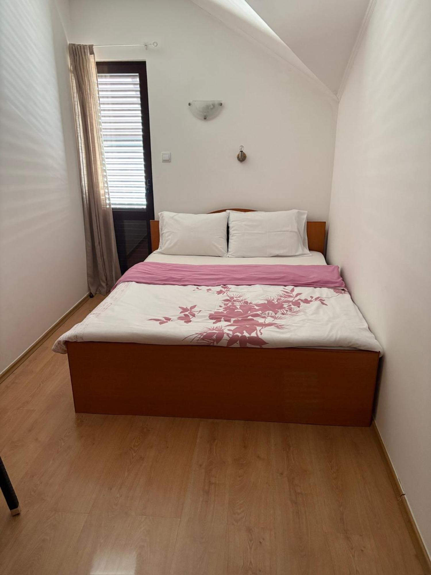Apartments Herceg Novi Bilik gambar